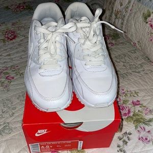 Nike Air Max 90 LTR (GS) size 4.5 Y white!!